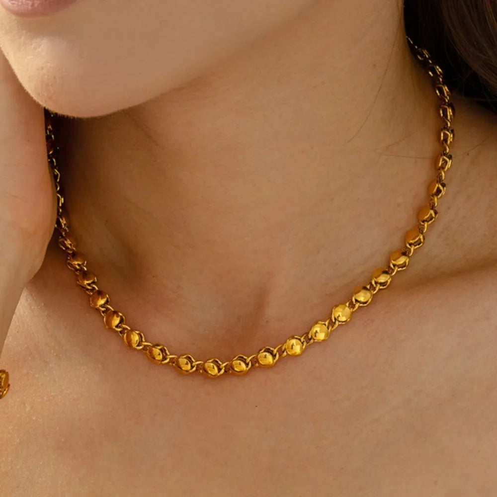 Golden Bead Chain Necklace: Classic Simplicity and Radiant Charm