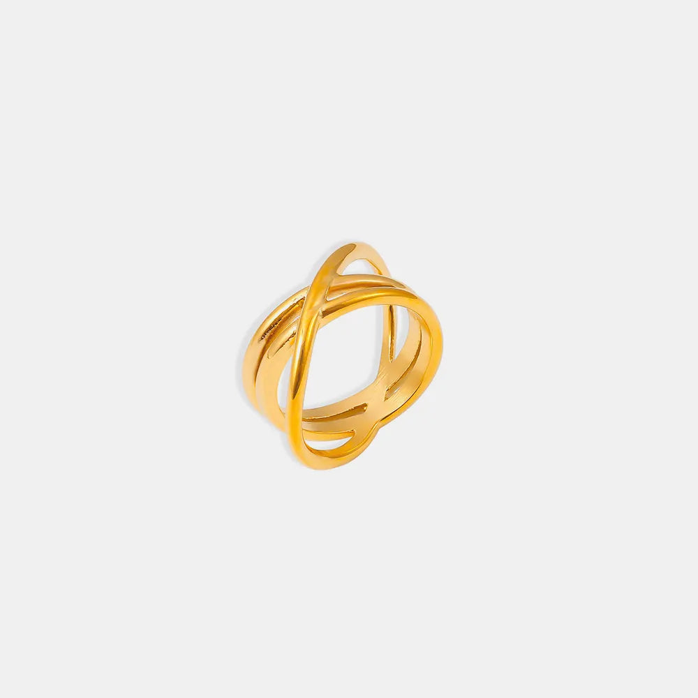 Golden Crossover Rings: A Bold Statement of Style and Sophistication